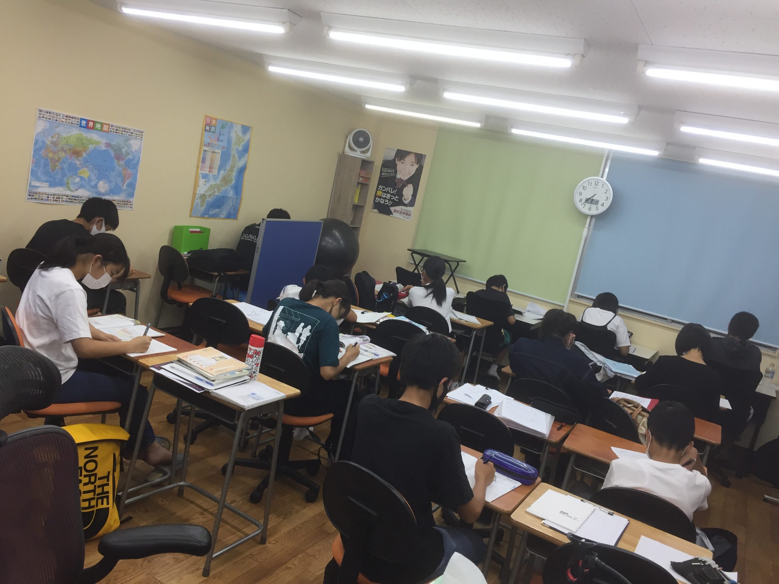 定期テスト勉強中の風景